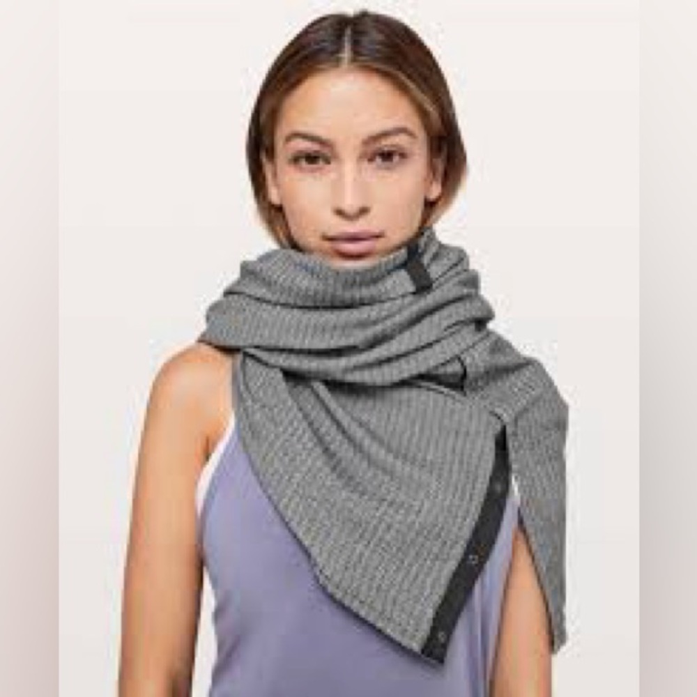 Lululemon Vinyasa Scarf Wrap Mini Check Pique Black Pique herringbone grey snap